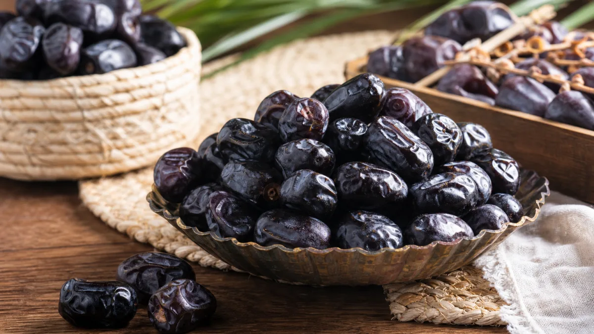 قیمت خرما رطب مضافتی برای مصرف‌کنندگان