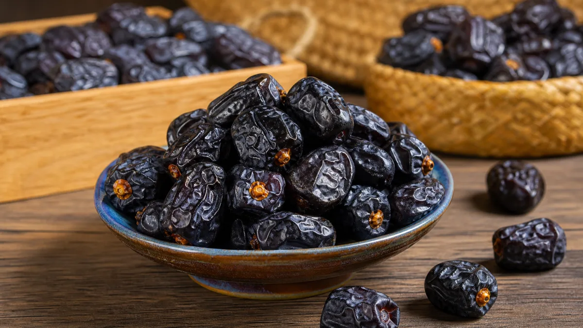 قیمت خرما رطب مضافتی برای مصرف‌کنندگان